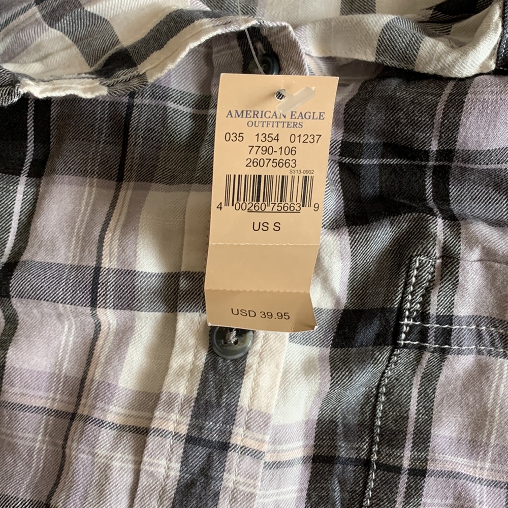 AE Plaid button up - Picture 3 of 3